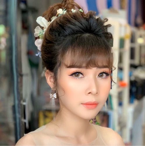 Cẩm Trần Make Up Profile Picture